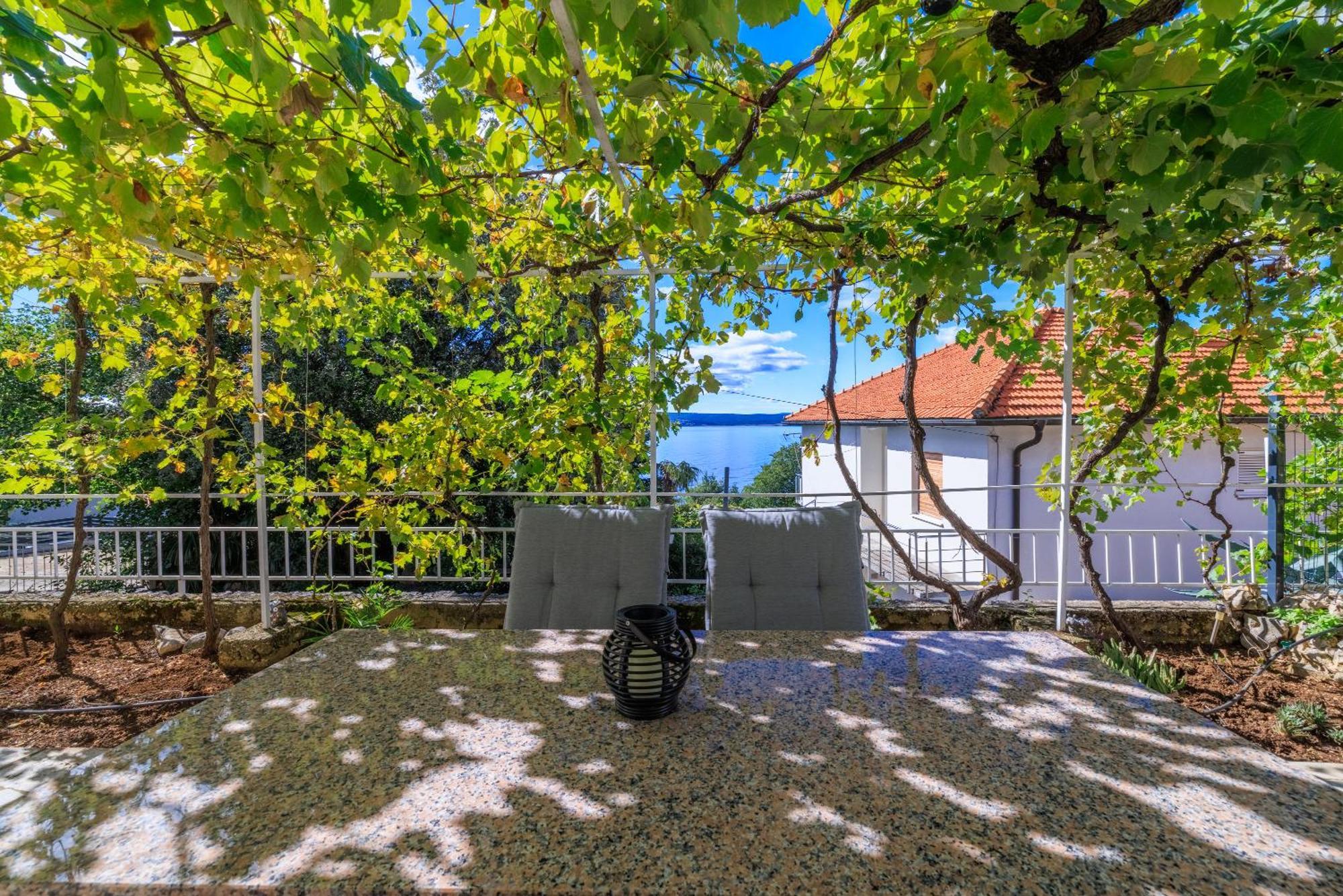 Apartments Maja Dramalj Luaran gambar