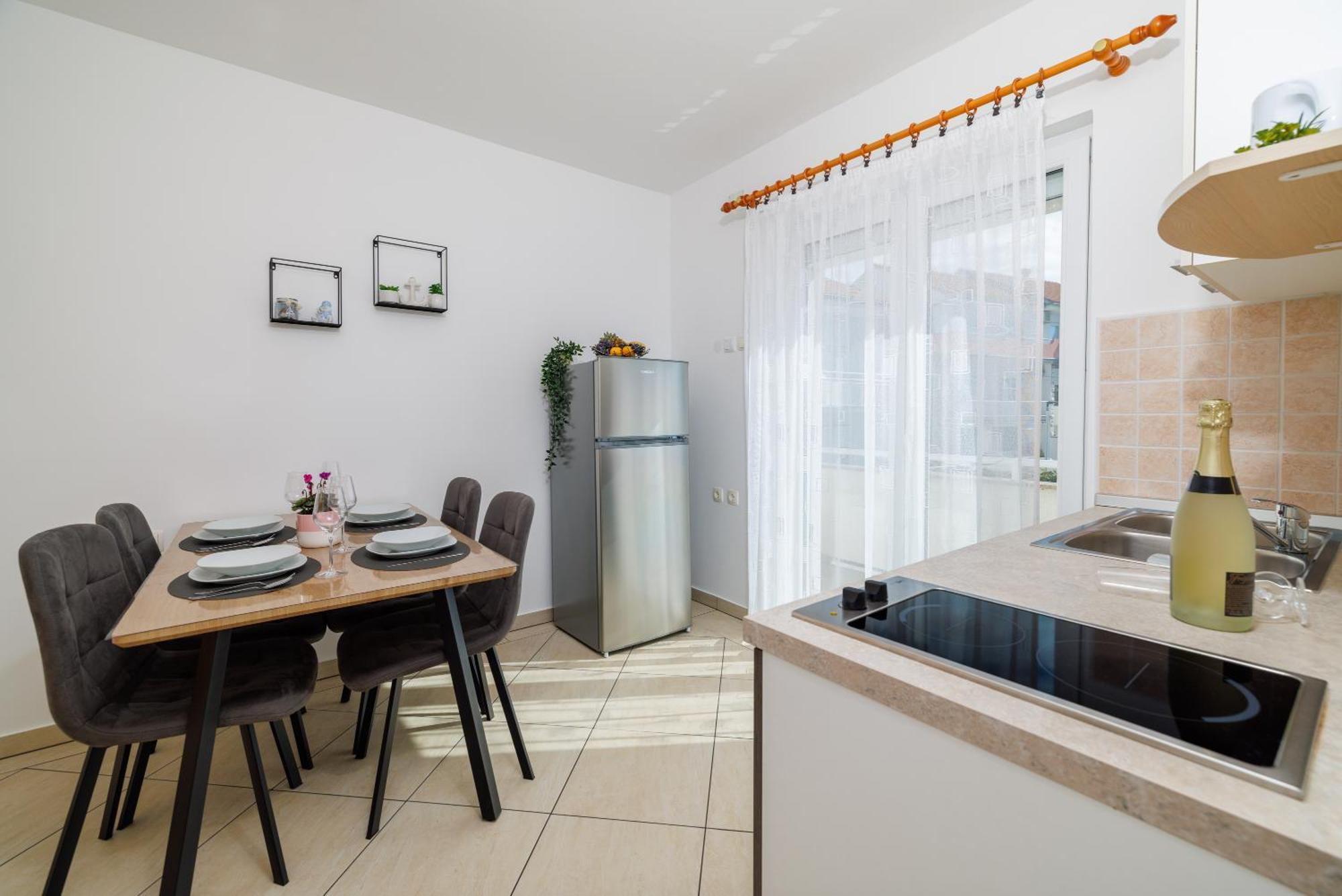 Apartments Maja Dramalj Luaran gambar